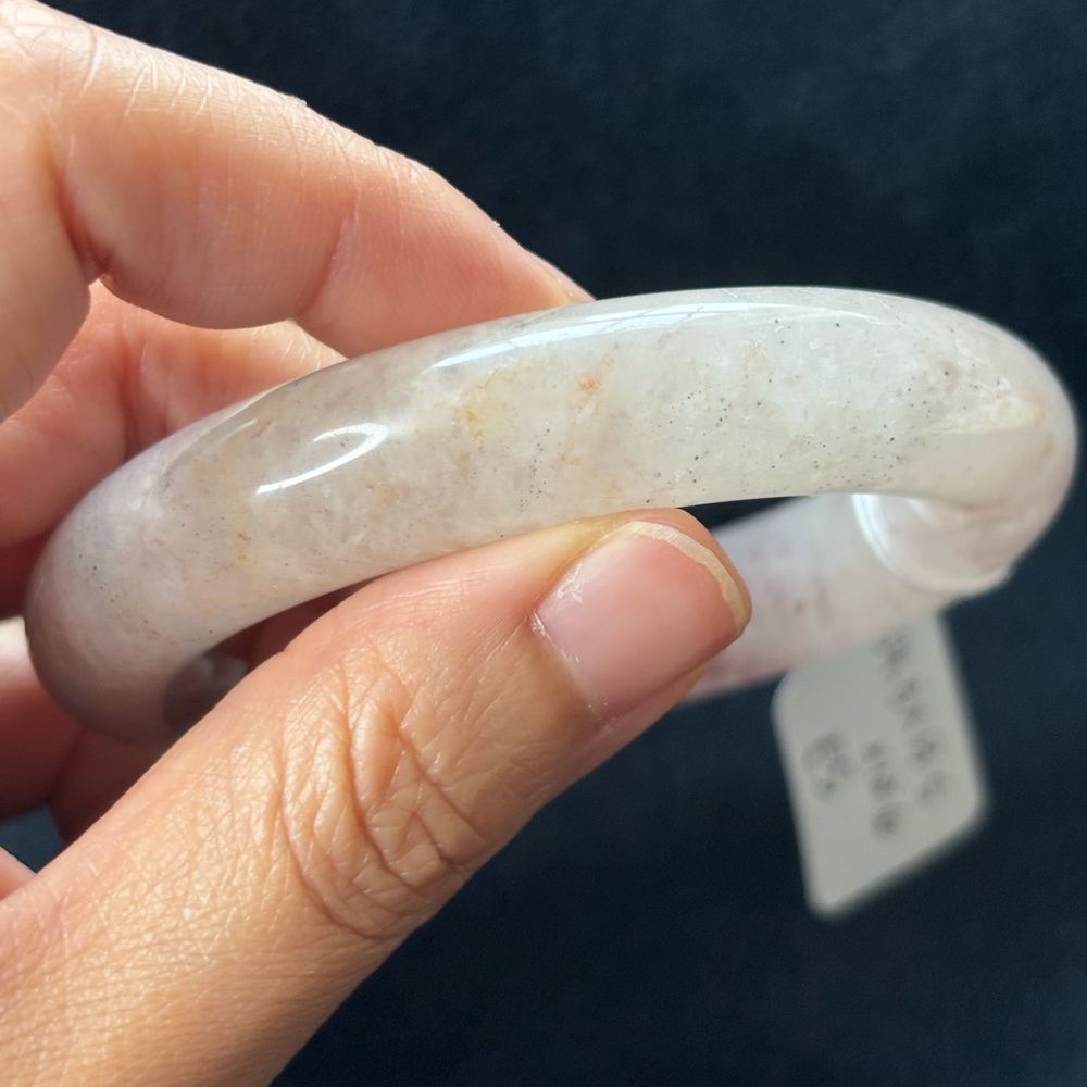 Shetai Jade Bangle - Picture 5 of 7